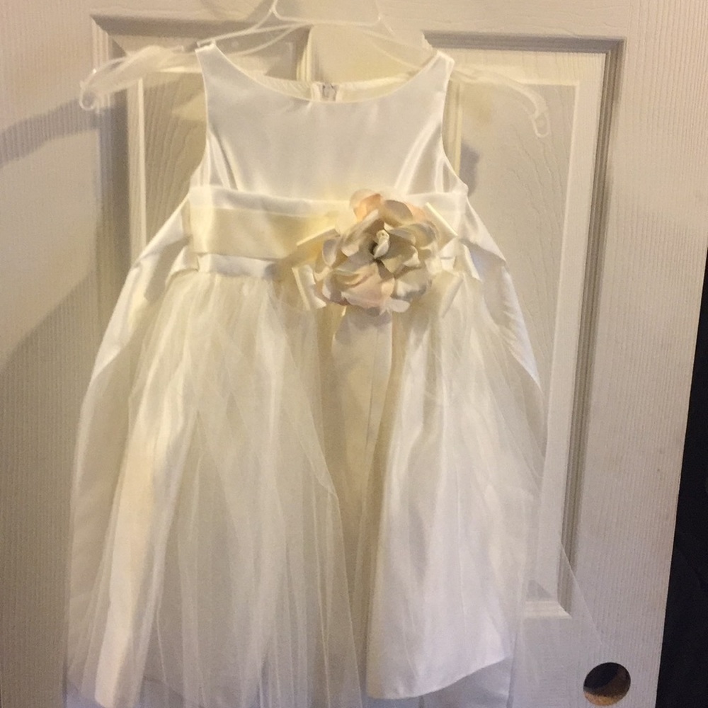 Flower girl dress